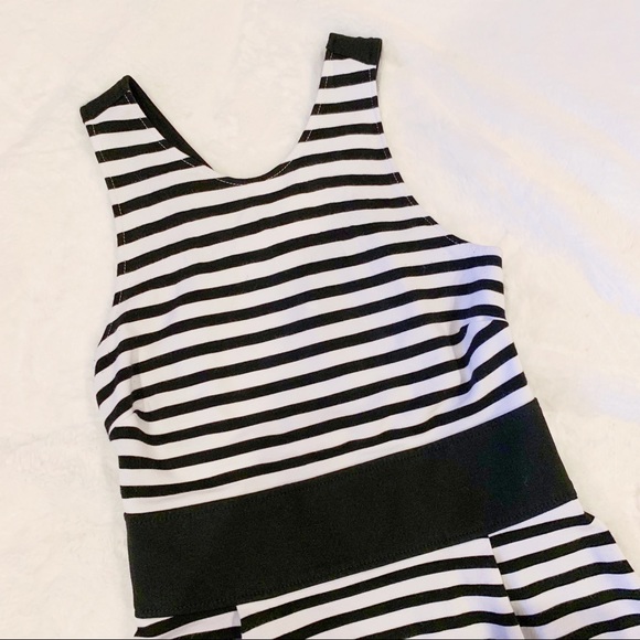 💕Host Pick💕Banana Republic Open Back Dress 8 - Picture 5 of 7